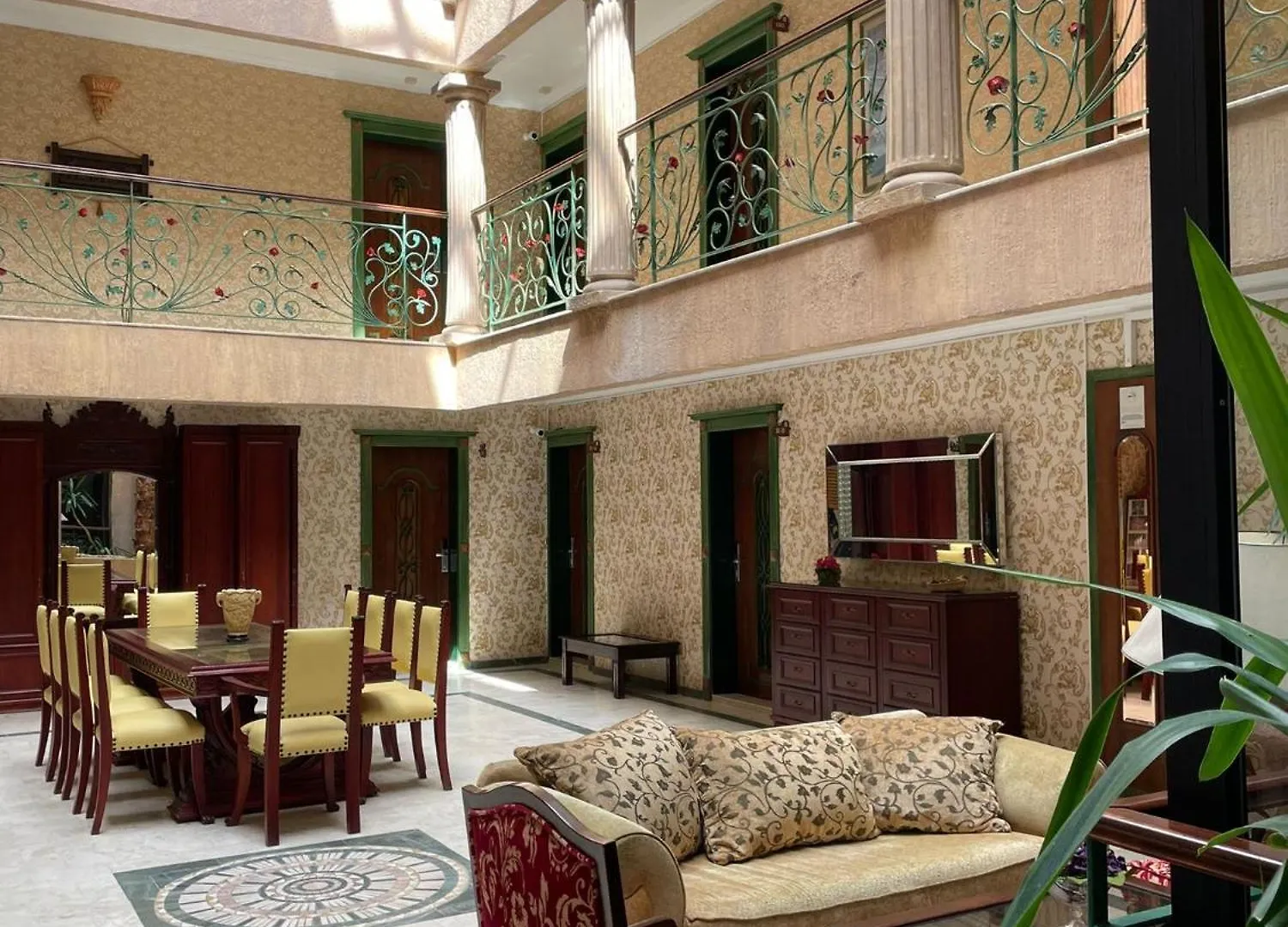 مرمريس Maxwell Suites